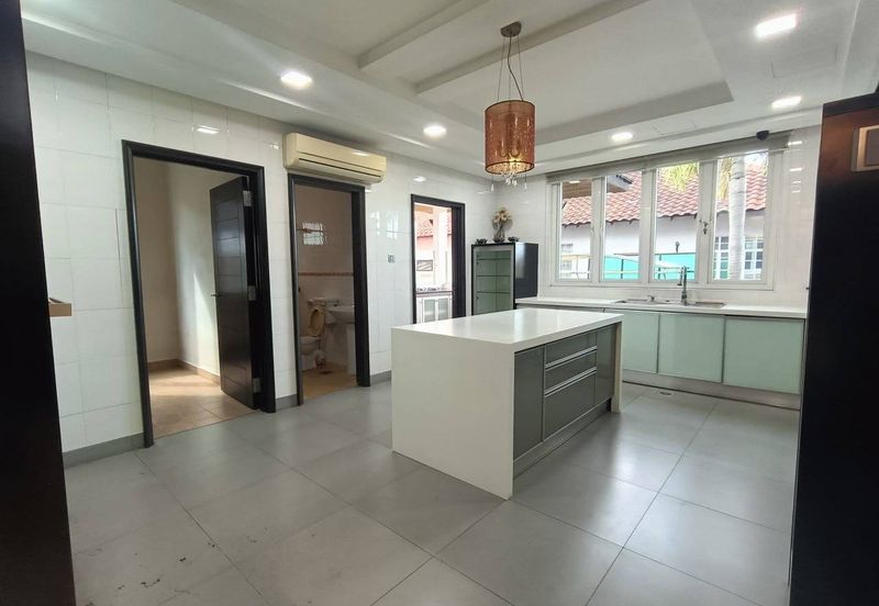 KGSAAS Golf Club, Seksyen 13