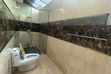 KGSAAS Golf Club, Seksyen 13