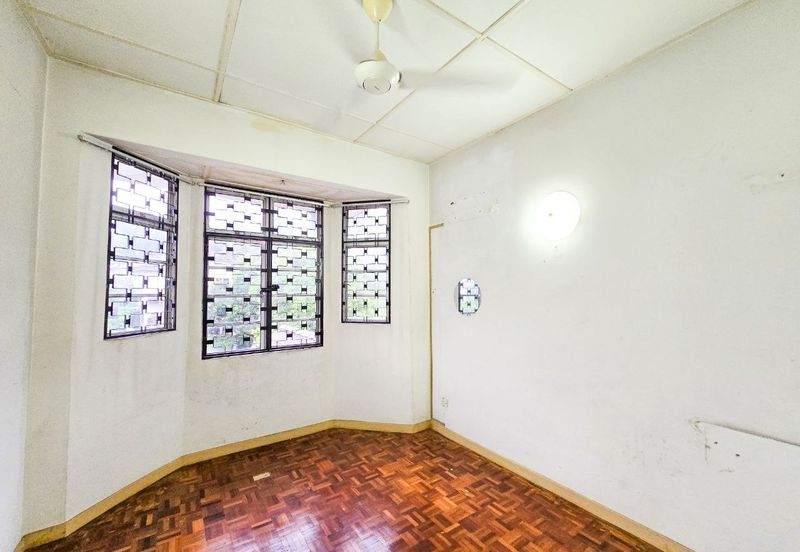 Seksyen 8, Shah Alam