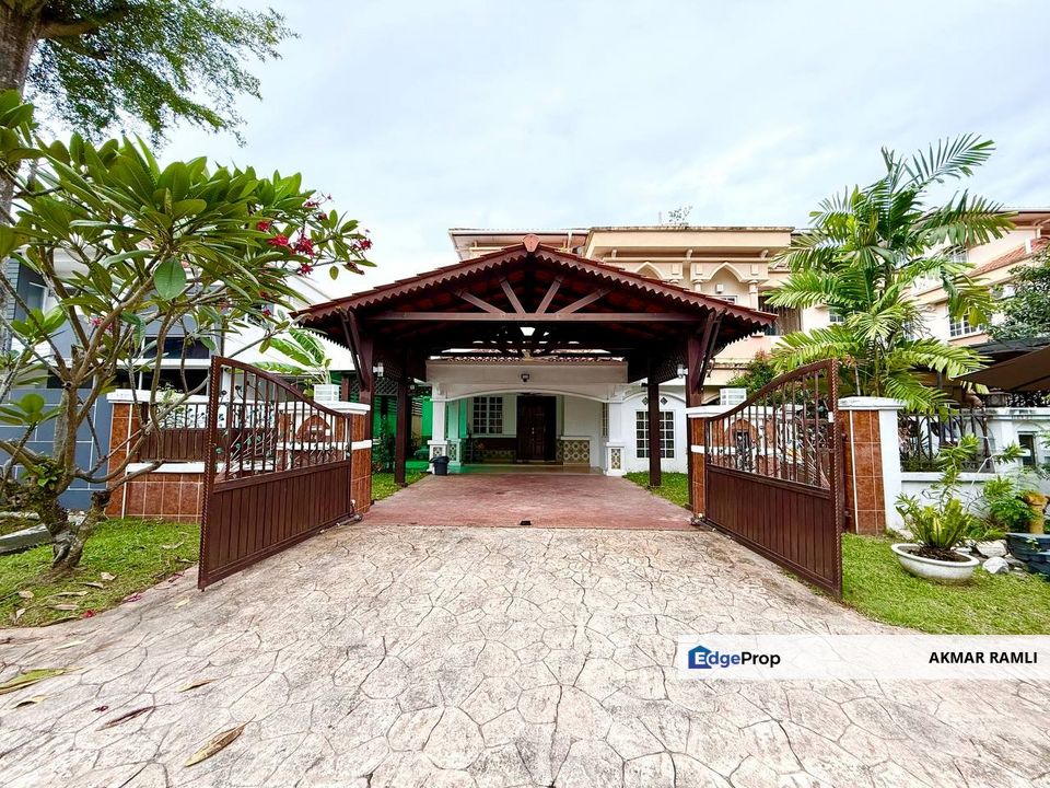 2.5 Storey Semi D D'kayangan Seksyen 13 Shah Alam, Selangor, Shah Alam