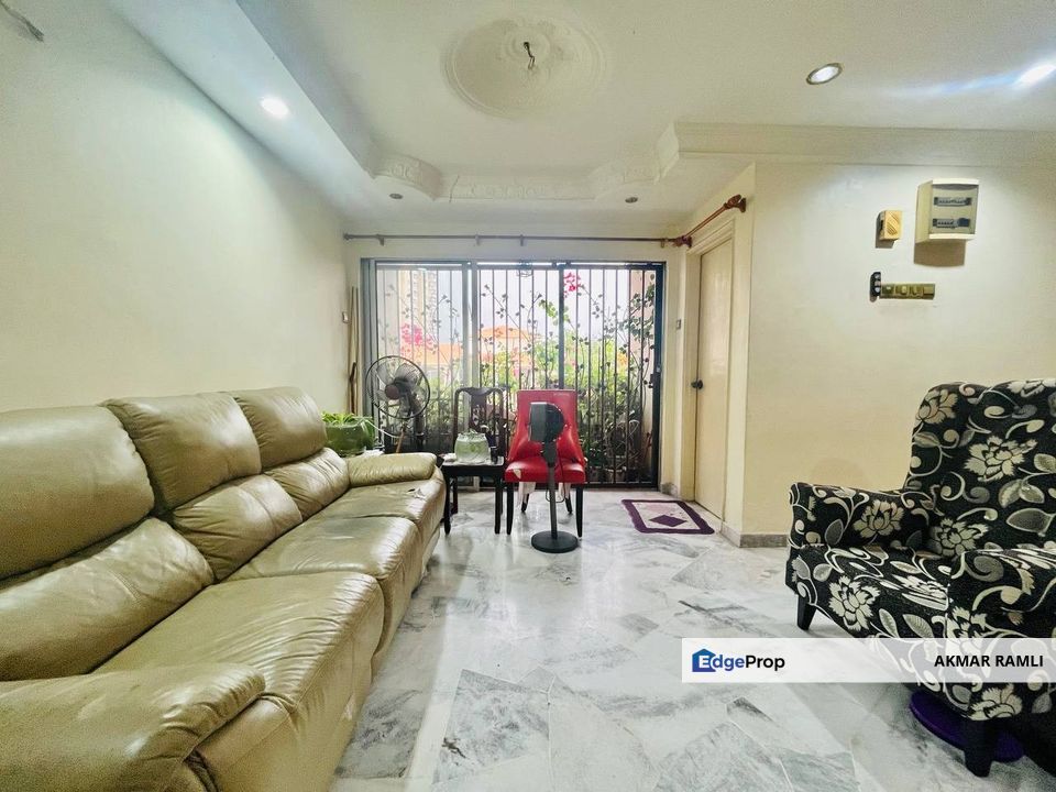 Duplex Sri Mahligai Town House Seksyen 9 Shah Alam, Selangor, Shah Alam