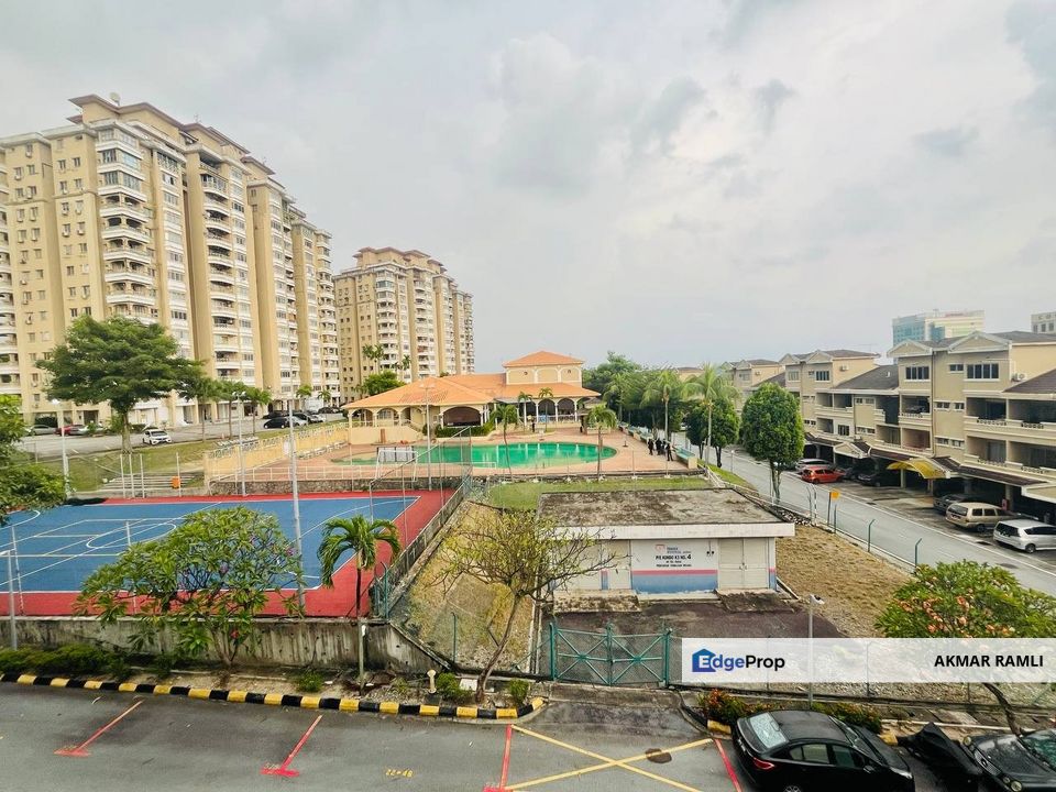 Duplex Sri Mahligai Town House Seksyen 9 Shah Alam, Selangor, Shah Alam