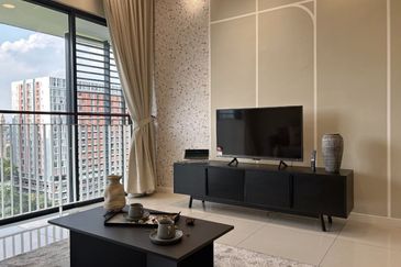 Renai Jelutong Residences