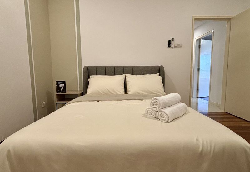 Renai Jelutong Residences