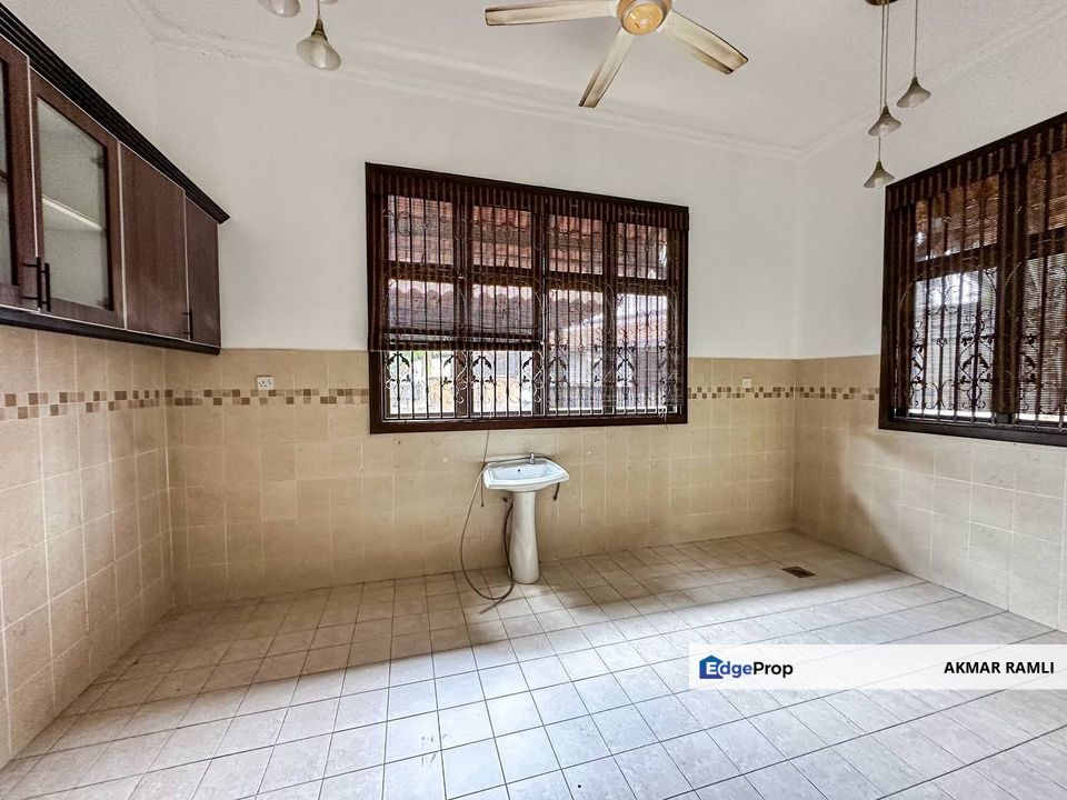 Cheapest Bungalow Subang Alam Seksyen 27 Shah Alam, Selangor, Shah Alam