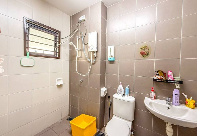 D'Premier @ Bandar Damai Perdana