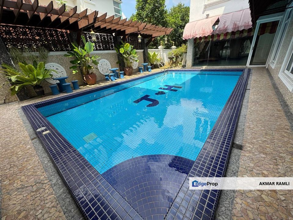 Italian Concept 3 Storey Bungalow Seksyen 8 Shah Alam, Selangor, Shah Alam