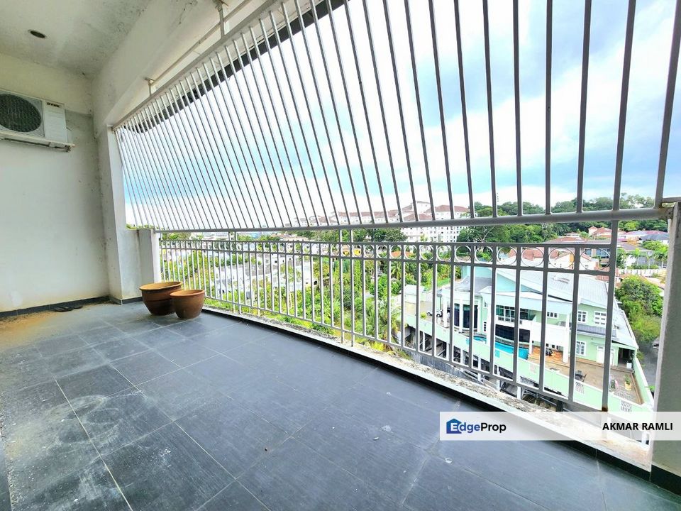 Below MV Penthouse Sri Permata Seksyen 9 Shah Alam, Selangor, Shah Alam