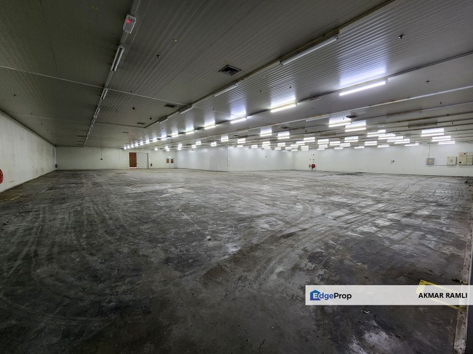 Non Bonded Warehouse with Loading bay at Seberang Prai Tengah, Penang, Seberang Perai