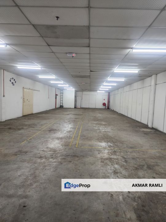Non Bonded Warehouse with Loading bay at Seberang Prai Tengah, Penang, Seberang Perai