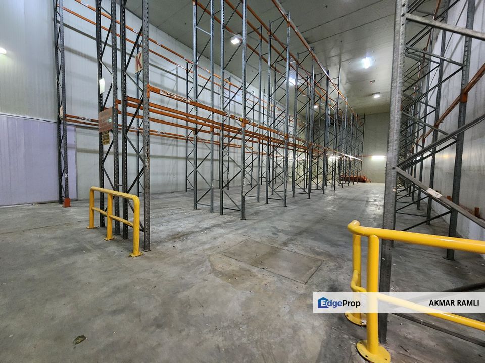 Non Bonded Warehouse with Loading bay at Seberang Prai Tengah, Penang, Seberang Perai