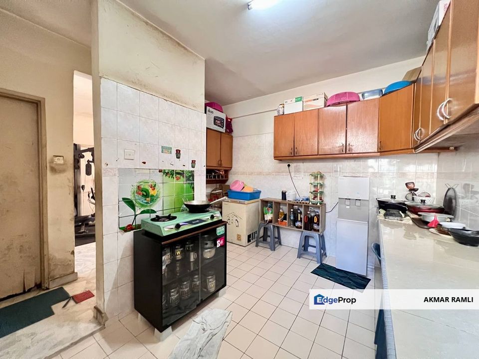 Superlink below MV Taman Tadisma Seksyen 13 , Selangor, Shah Alam