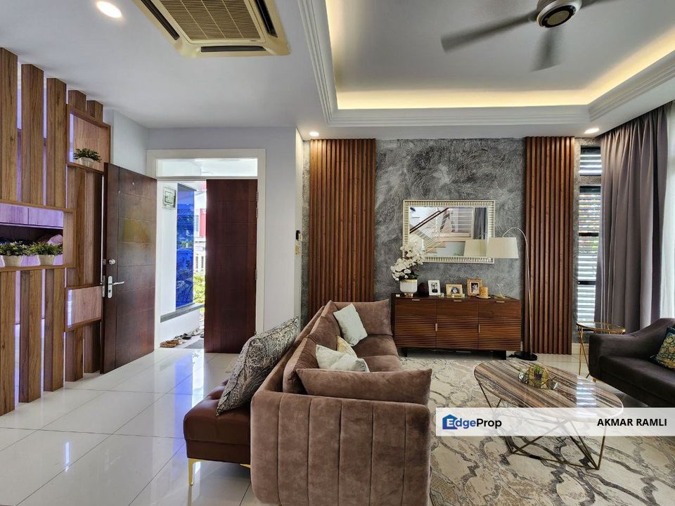 Renovated Nicely Mezzo 2 Storey Semi D , Selangor, Bukit Jelutong