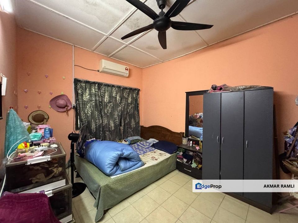 Facing OPEN Single Storey Seksyen 17 Shah Alam, Selangor, Shah Alam