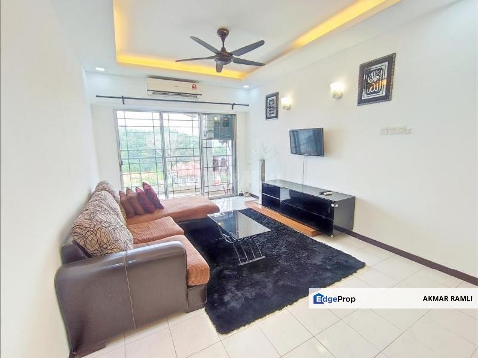 Nicely Renovated Kemuncak Condo Seksyen 9 Shah Alam, Selangor, Shah Alam