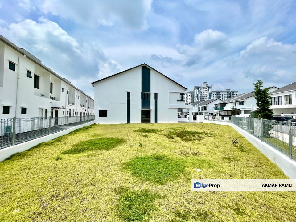 Rare unit HUGE land Superlink Sejati Lakeside Cyberjaya, Selangor, Cyberjaya