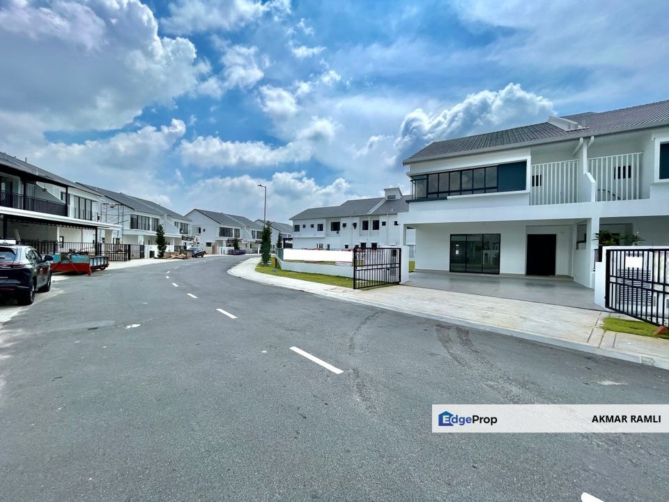 Rare unit HUGE land Superlink Sejati Lakeside Cyberjaya, Selangor, Cyberjaya