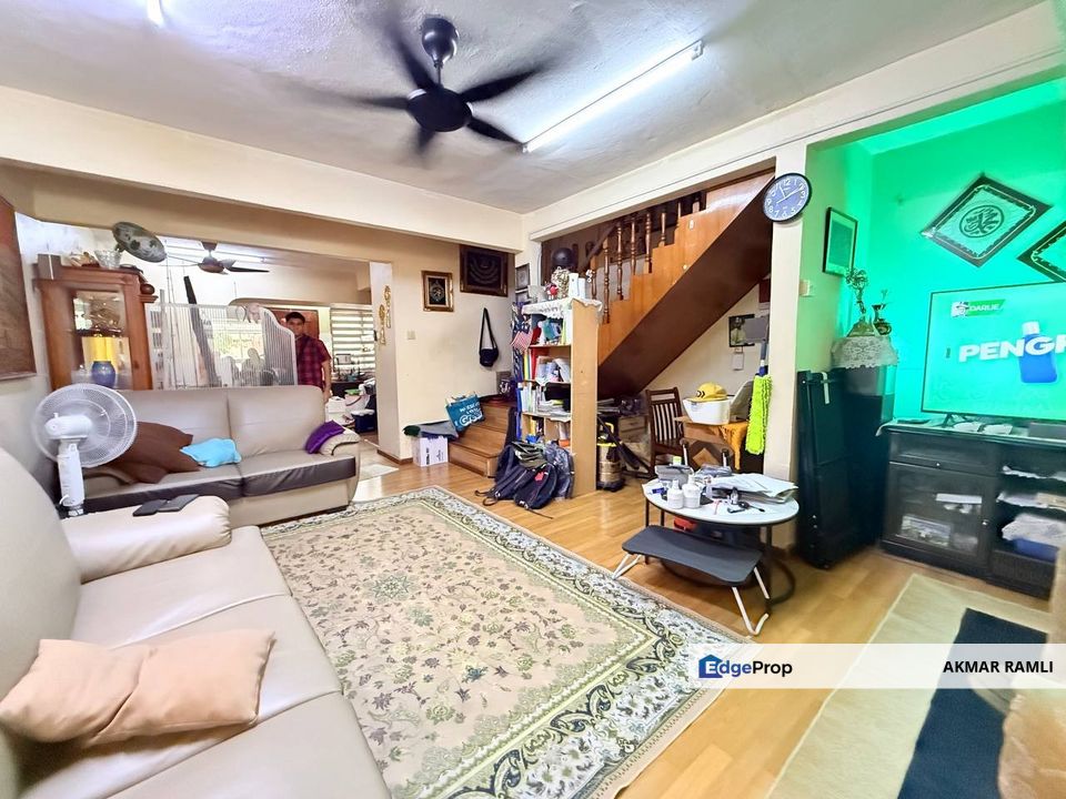 AVAILABLE✅ Boleh viewing anytime, Owner stay  FOR SALE 🏢 (3.24%)  ENDLOT 3 Storey Terrace Taman Bukit Teratai Ampang Selangor., Selangor, Ampang