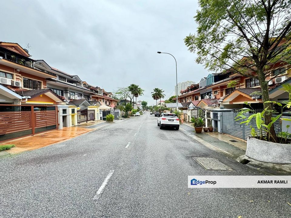 Below MV 3-Storey Terrace Laman Oakleaf Bukit Antarabangsa For Sales !!, Selangor, Ulu Kelang