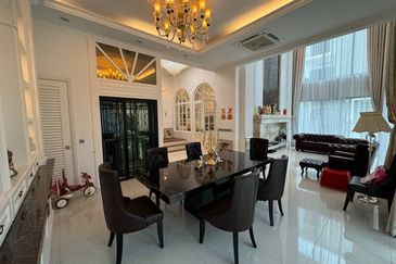 Duta Villa, Setia Alam