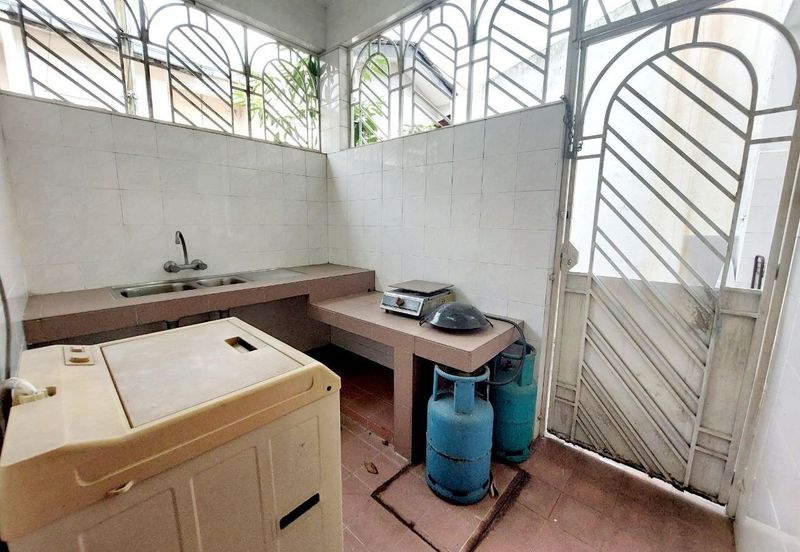 Seksyen 8, Shah Alam