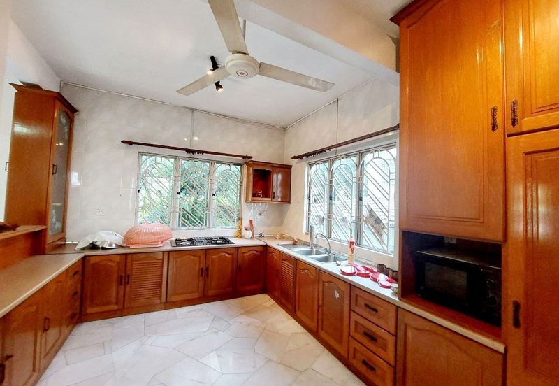 Seksyen 8, Shah Alam