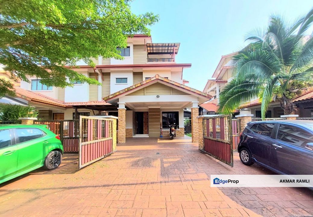 FULLY RENOVATED 3 Storey SemiD House, Mutiara Villa Taman Seri Mutiara