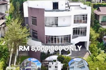 3.5 Storey Bungalow Country Heights Damansara