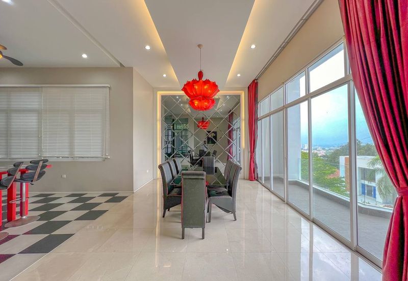 3.5 Storey Bungalow Country Heights Damansara