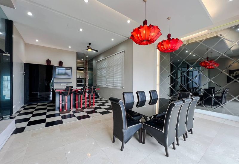 3.5 Storey Bungalow Country Heights Damansara