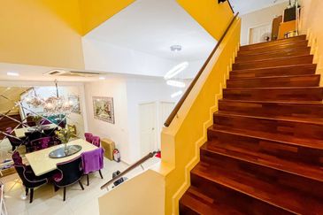 FULLY RENOVATED Double Storey Superlink House, Bukit Jelutong Shah Alam 