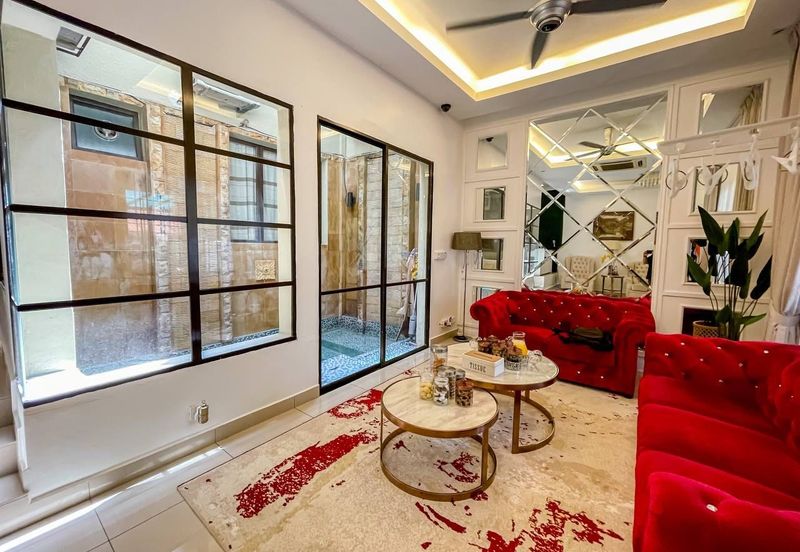 FULLY RENOVATED Double Storey Superlink House, Bukit Jelutong Shah Alam 