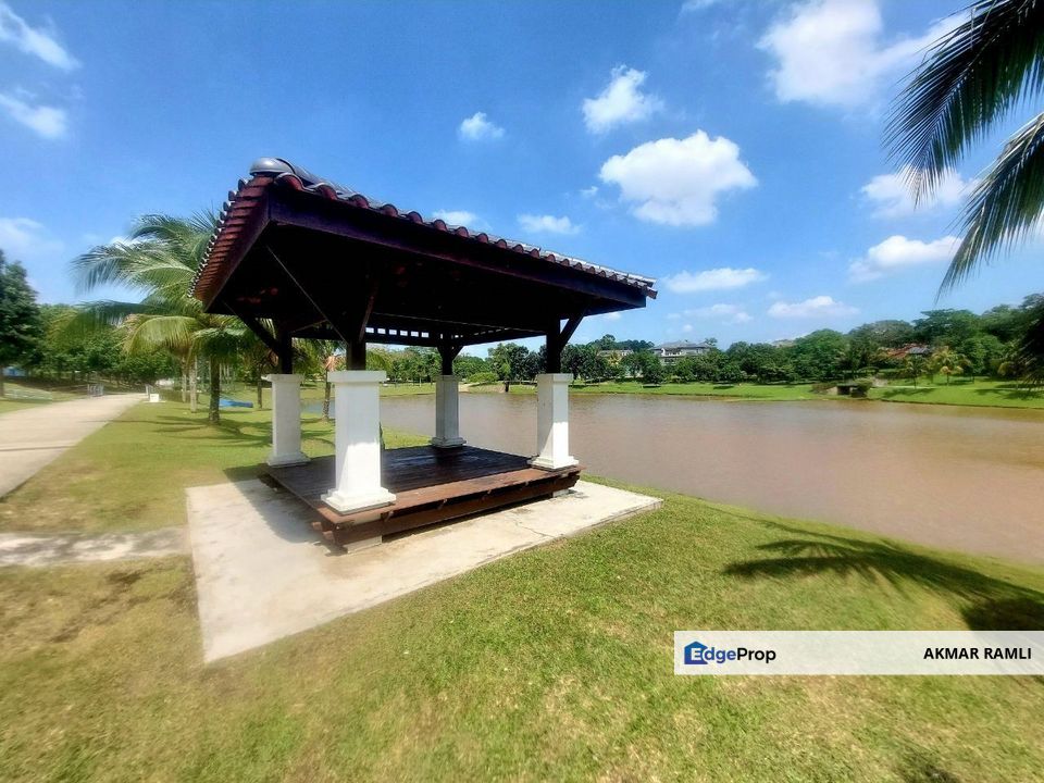 [LAKE VIEW + END  LOT] Residential Bungalow Land, Seksyen 8 Kota Damansara , Selangor, Kota Damansara