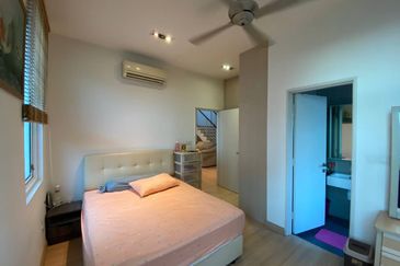 Jacaranda Garden Residence