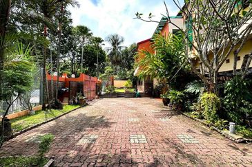 Seksyen 12, Shah Alam