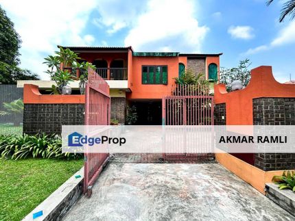 HUGE LAND [14,771] 1.5 Storey Bungalow House, Seksyen 12 Shah Alam , Selangor, Shah Alam