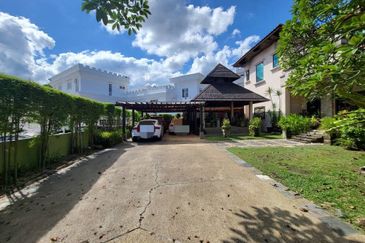 Seksyen 11, Shah Alam