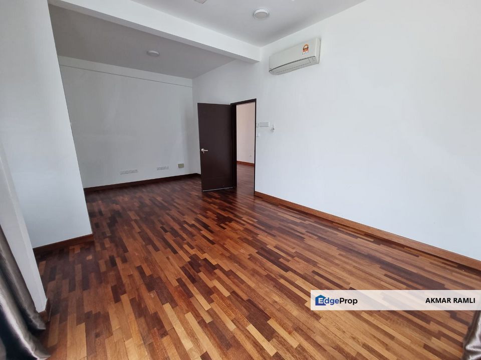 PARTLY FURNISHED + RENOVATION 2 Storey Semi-D House, De'Puncak ukay Ampang, Selangor, Ampang