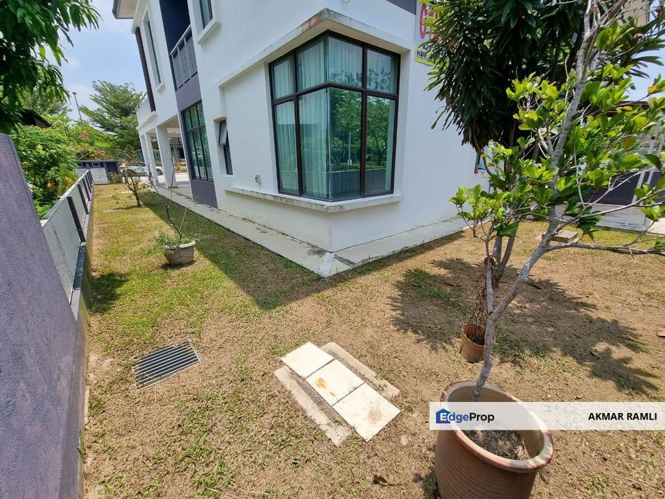 PARTLY FURNISHED + RENOVATION 2 Storey Semi-D House, De'Puncak ukay Ampang, Selangor, Ampang