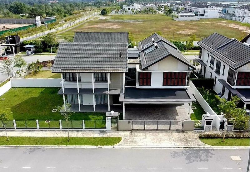 Tiana Elmina Gardens