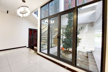 Tiana Elmina Gardens