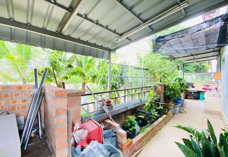 CORNER LOT Double Storey House, Jalan Serambi Bukit Jelutong Selangor 