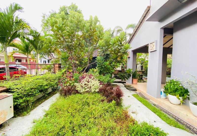 CORNER LOT Double Storey House, Jalan Serambi Bukit Jelutong Selangor 