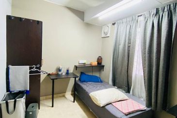 CORNER LOT Double Storey House, Jalan Serambi Bukit Jelutong Selangor 