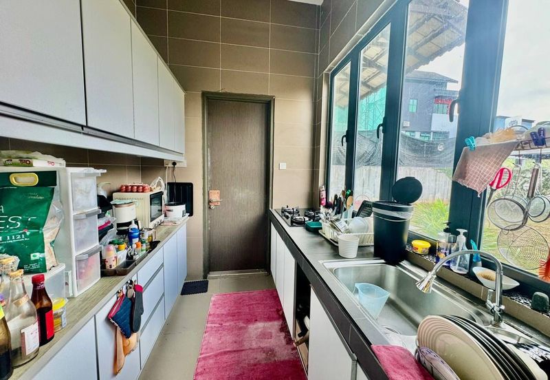 Kristal Court, Seksyen 7