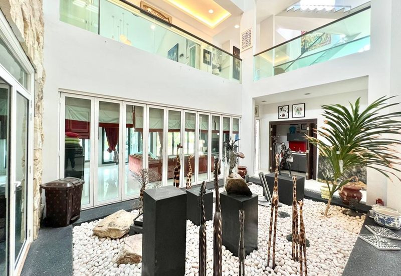 KGSAAS Golf Club, Seksyen 13