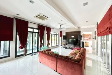 KGSAAS Golf Club, Seksyen 13