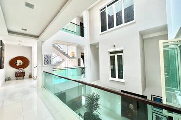 KGSAAS Golf Club, Seksyen 13