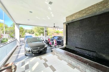 KGSAAS Golf Club, Seksyen 13