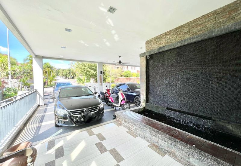 KGSAAS Golf Club, Seksyen 13